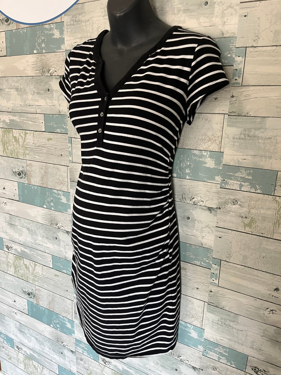 Thyme Maternity dress