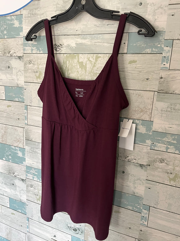 Gap Maternity Nursing top
