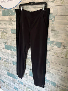 Athleta maternity bottoms