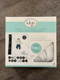 Lulujo "Baby's First Year' blanket & card set