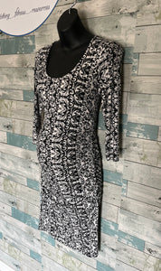 Isabella Oliver Maternity  Dress