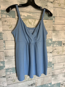 Gap Maternity nursing top