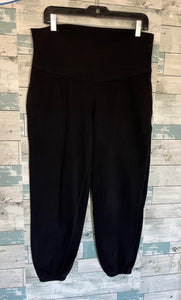 Old Navy Maternity bottoms