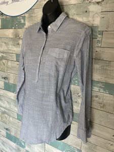 Gap maternity top