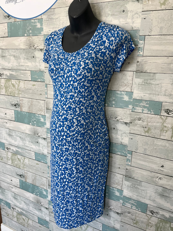Old Navy Maternity dress – Dragonfly Maternity