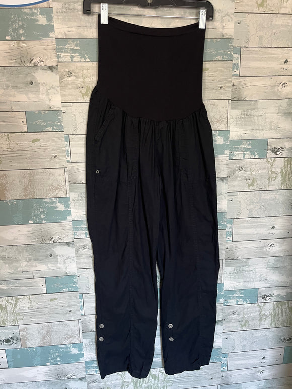 Motherhood Maternity bottoms