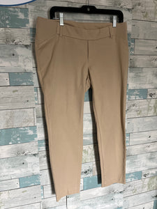 Old Navy Maternity bottoms