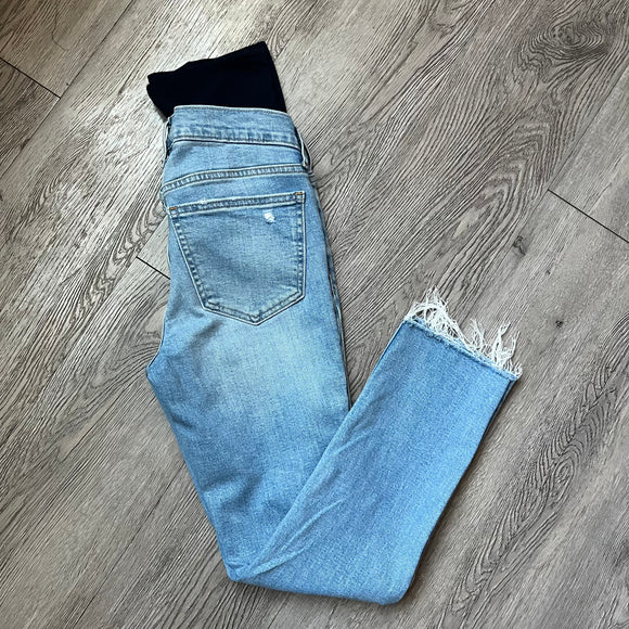 Gap Maternity bottoms