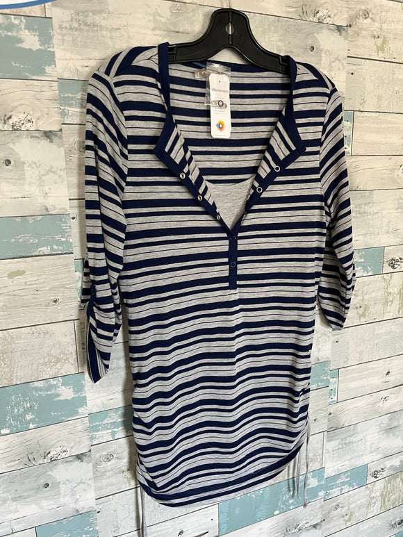 Thyme Maternity nursing top