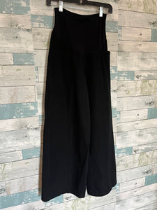 Old Navy Maternity bottoms