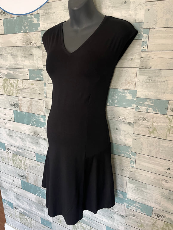 Isabella Oliver maternity dress