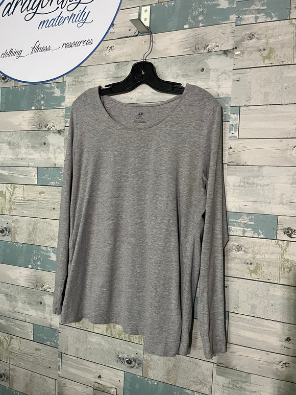 H&M Mama maternity top