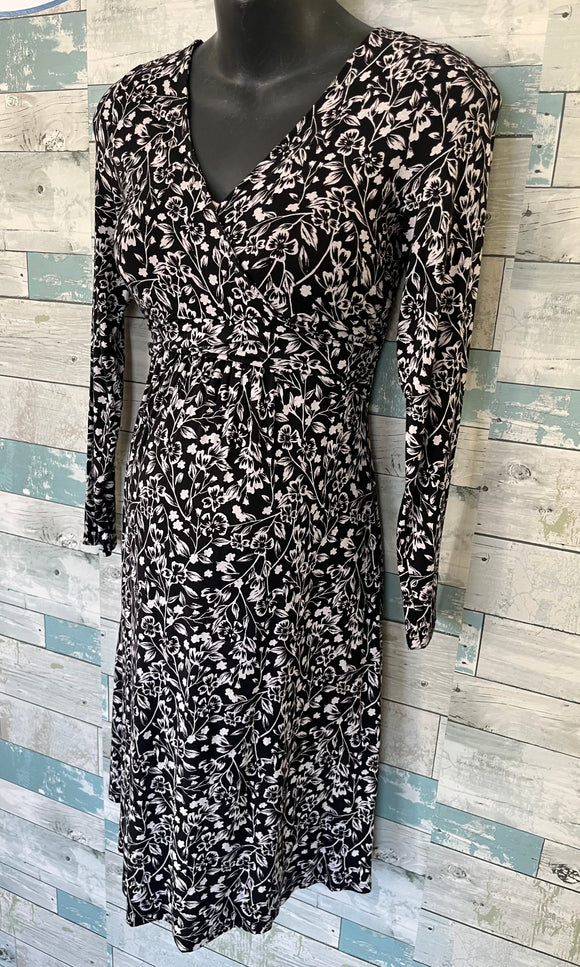 white christmas dresses Old Navy Maternity Dress – Dragonfly Maternity