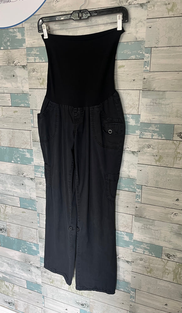 Motherhood Maternity bottoms