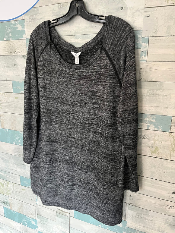 Thyme Maternity nursing top