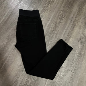 Gap Maternity Bottom