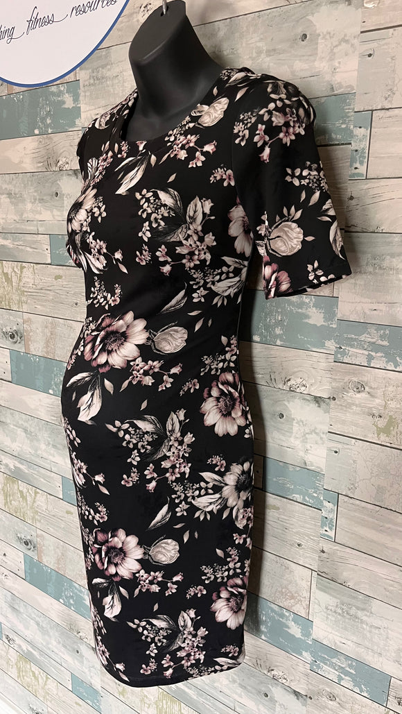 Thyme top maternity dresses